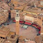 Im Ersten Stock Eines Landhauses By Interhome Appartamento Siena